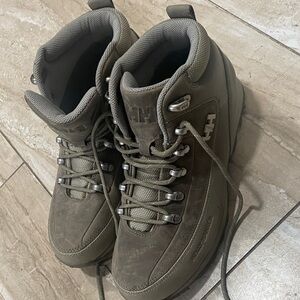 Helly Hansen Men's Olive Boots